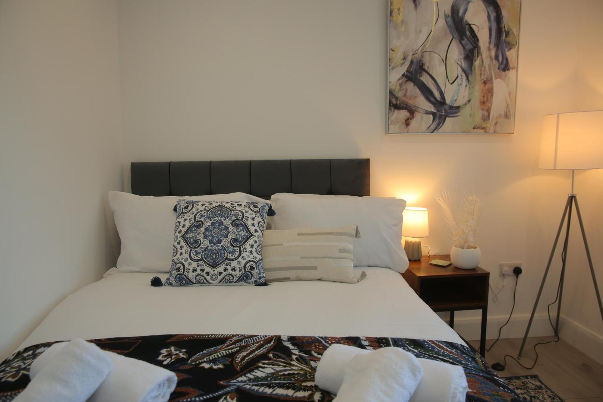 Luton Nook And Kitchen 4 Mins To Luton Airport Homestay Luton (Bedfordshire)