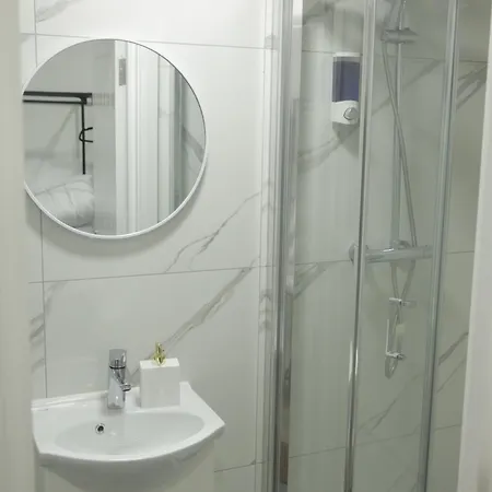 Luton Nook And Kitchen 4 Mins To Luton Airport Apartment Exterior photo